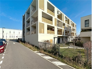 appartement recent à la vente -   69530  BRIGNAIS, surface 60 m2 vente appartement recent - UBI455084288